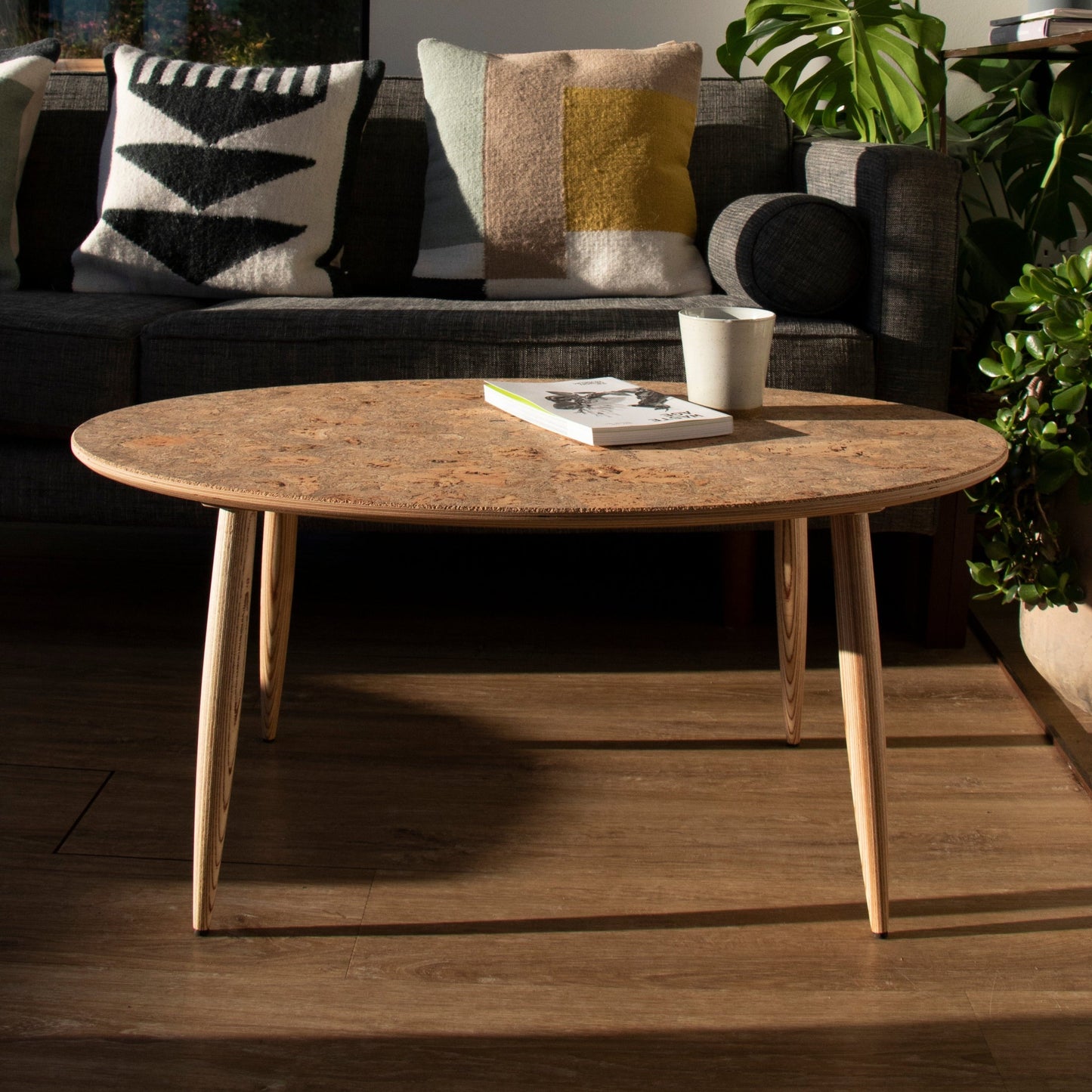 Oval Coffee Table I Natural Cork