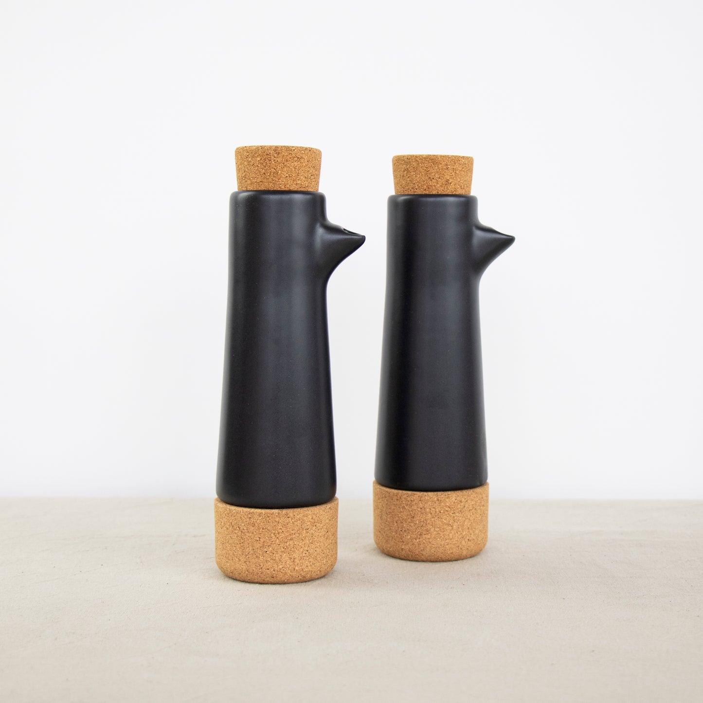 Oil and Vinegar Dispenser Gift Set | Matt Black