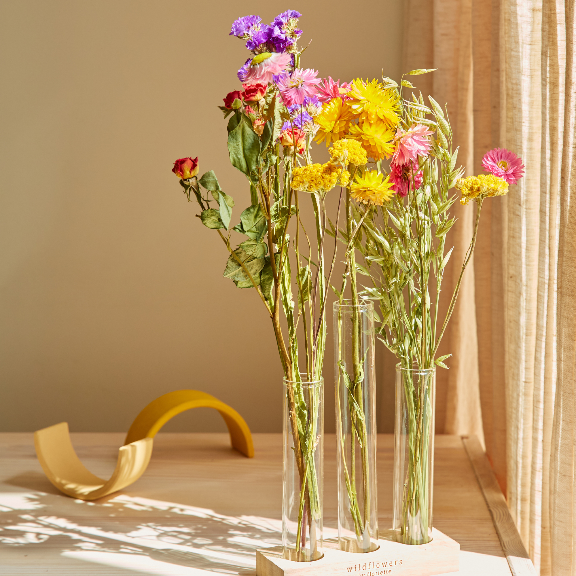 Dried Flowers in Letterbox | With vases