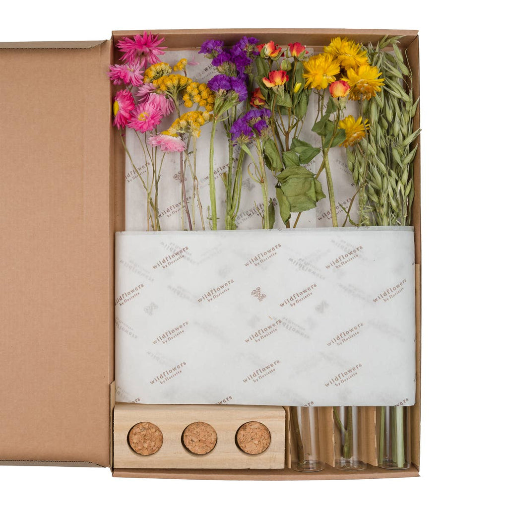 Dried Flowers in Letterbox | With vases