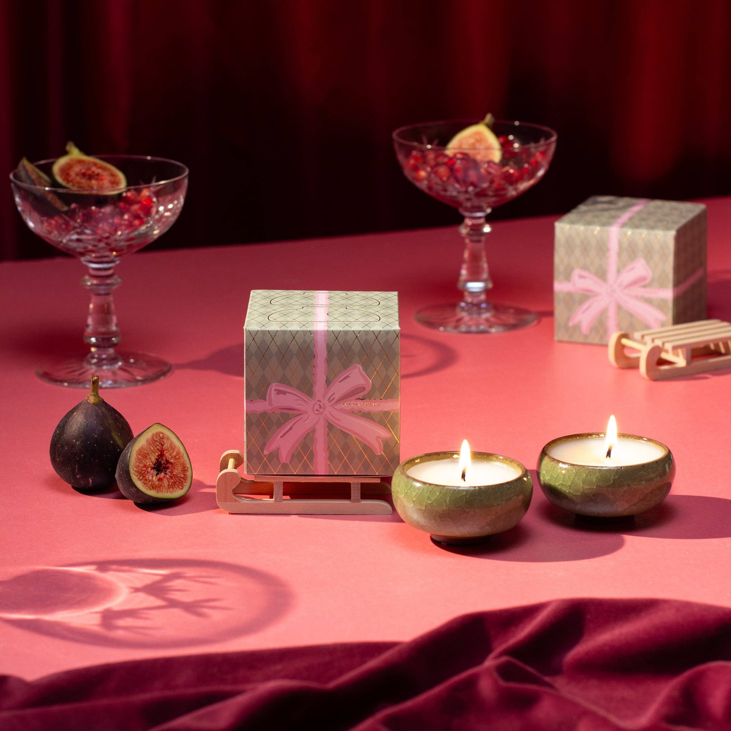 Christmas Bow Tea Lights | Box of 2 | Myrrh & Tonka