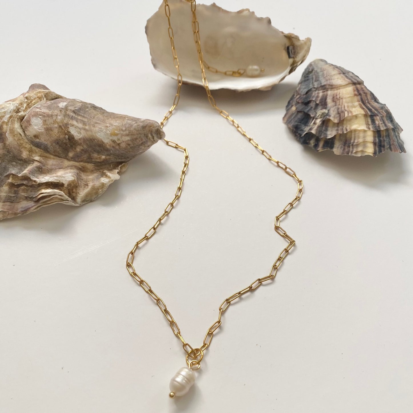 Single Pearl Dune Necklace