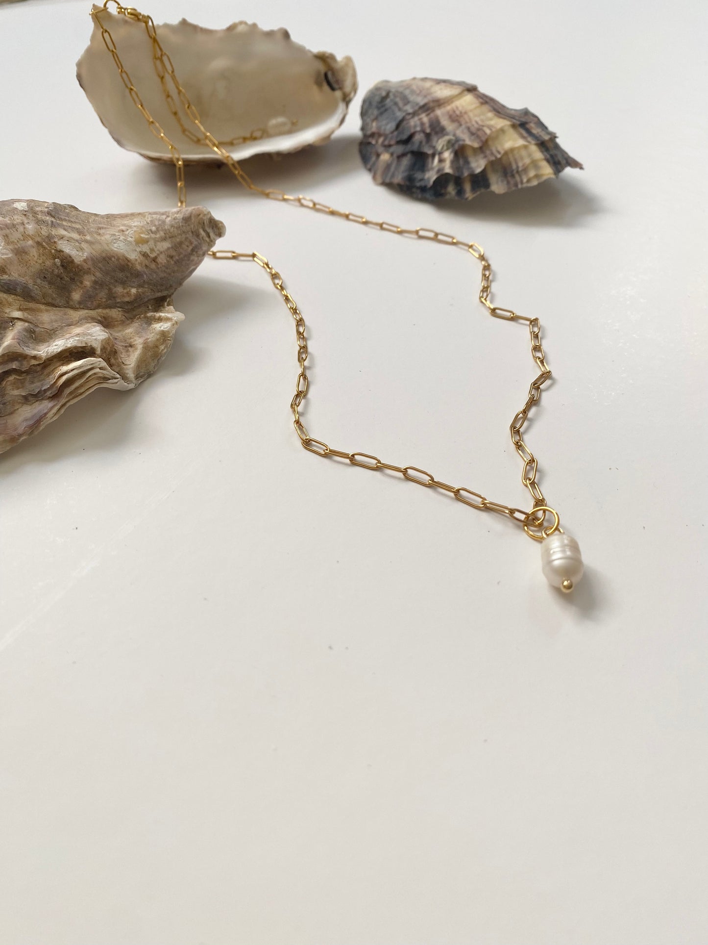Single Pearl Dune Necklace