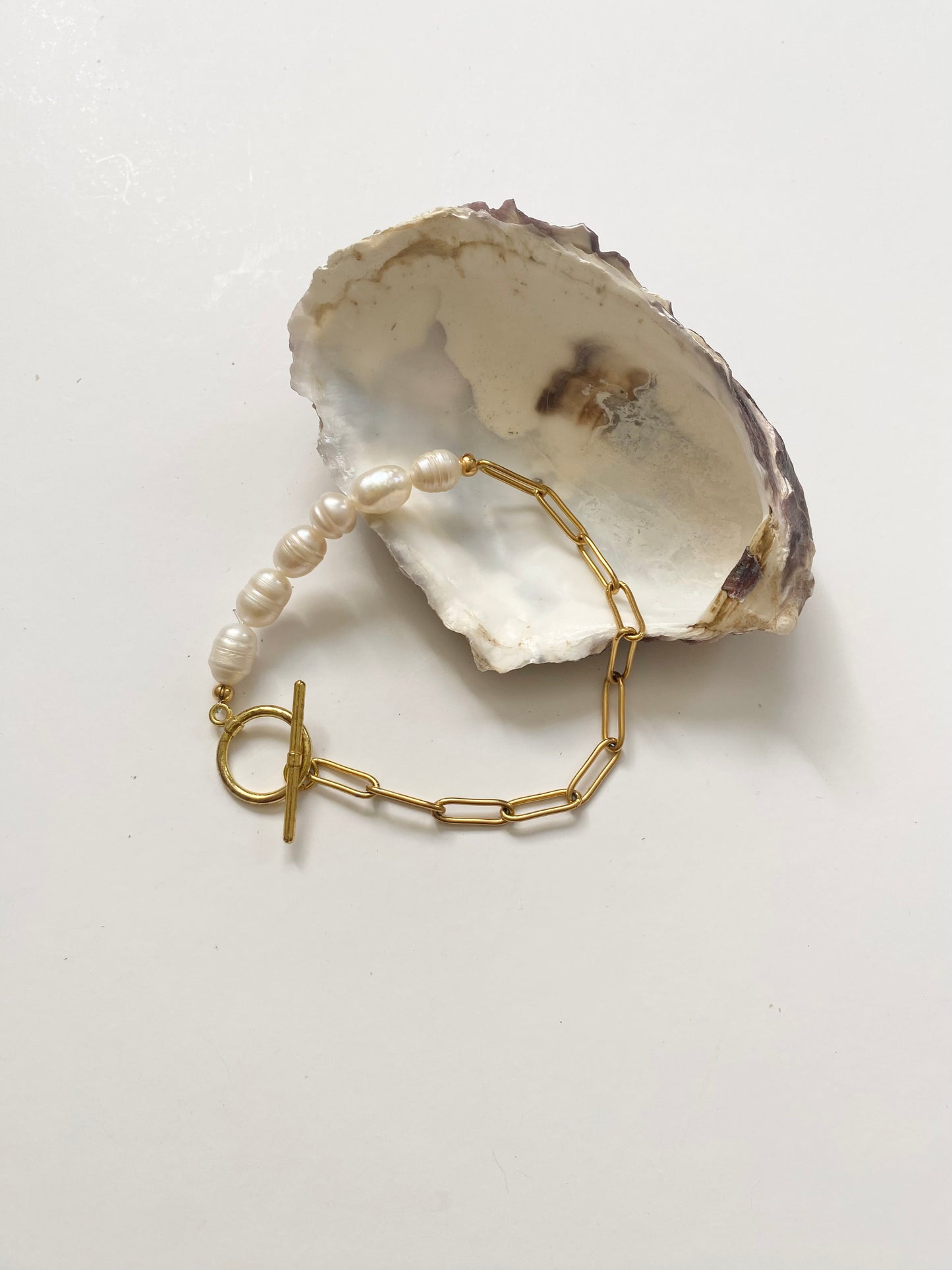 String Pearls Wave Bracelet