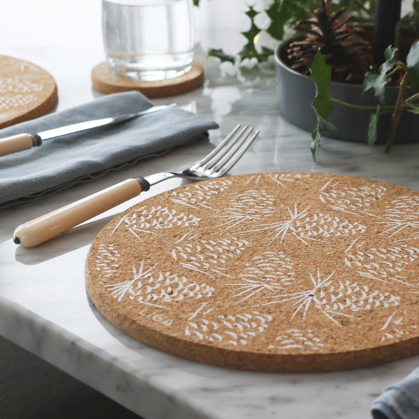 Cork Mats | Pinecone White